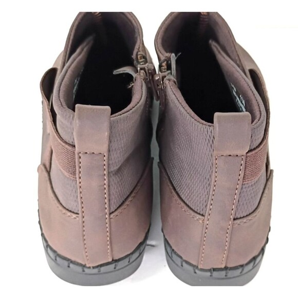 Easy Spirit Chelsea Boots Size 11M Taupe Rubber Soles Inner Zip Slip On NWOB - Picture 9 of 12